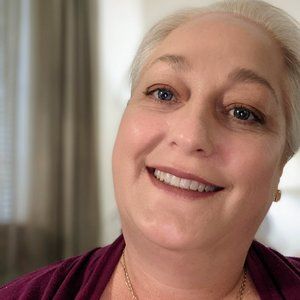 Meet your Posher, Cheri @ CLBshop23